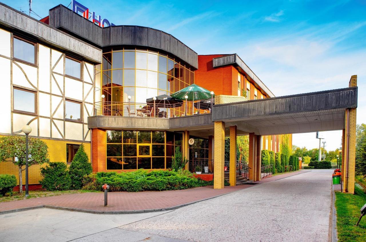 Hotel 500 Tarnowo Podgorne Exterior photo